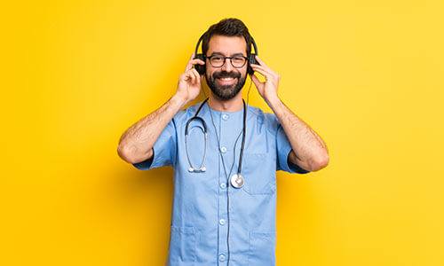 10 Best Podcasts for Healthcare Students & Professionals